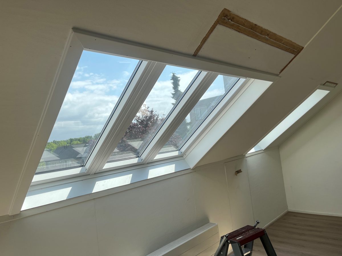 Velux 3 In 1 Dakraam Plaatsen Kies De Beste Uit Uw Regio